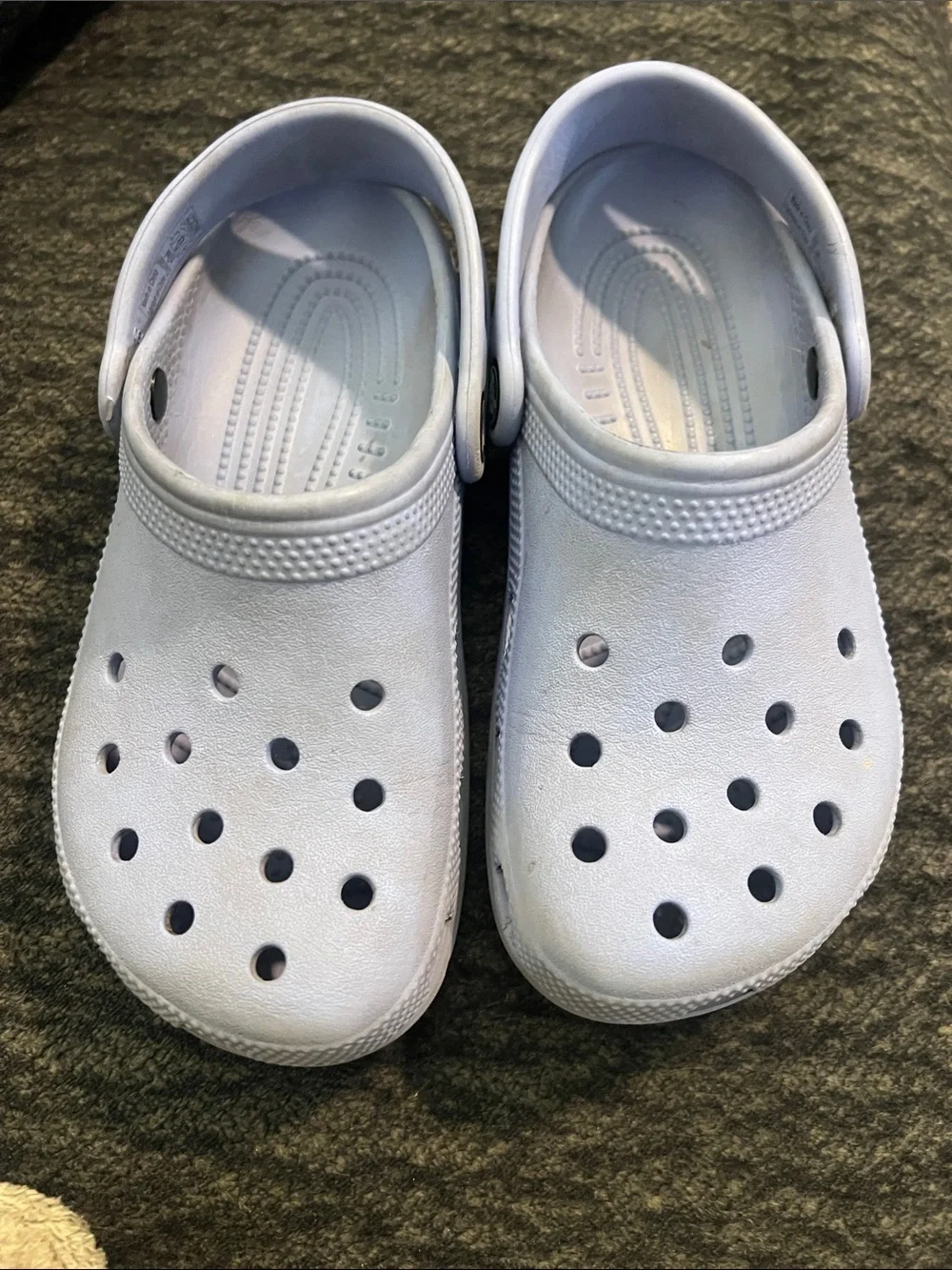Lavender/Purple Crocs size M2 W4